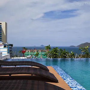 Hotel Holiday Hotel