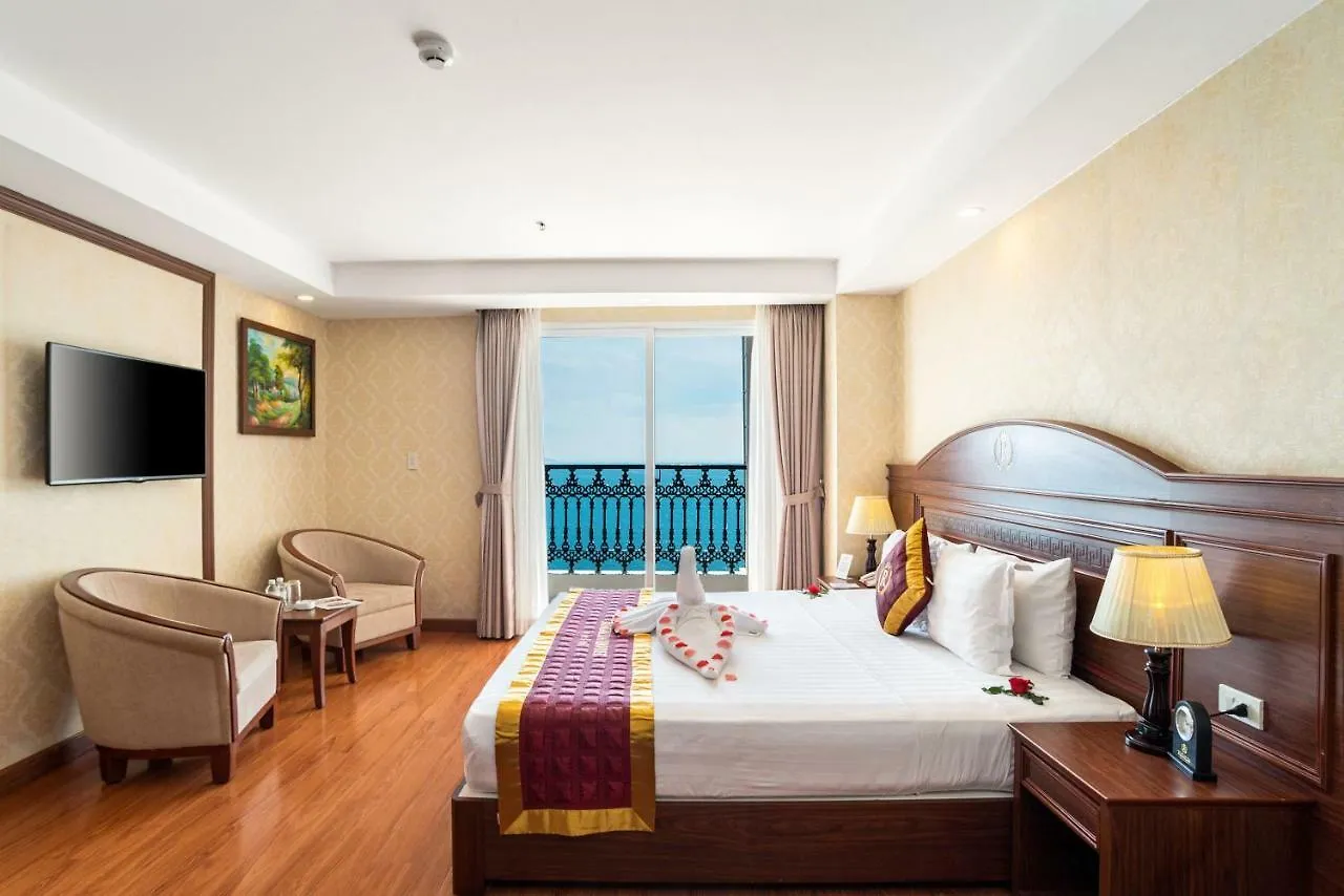 Hotel Regalia Nha Trang